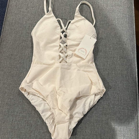 Dippin Daisys Bliss One Piece Swimsuit Color Dove Size XS - Picture 5 of 13